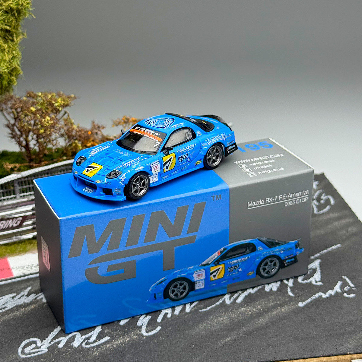 MINIGT 1:64 Mazda RX-7 RE-Amem - Kids Toys Usa 评论和价格
